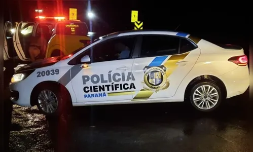 Mulher morre em capotamento de caminhonete no Paraná