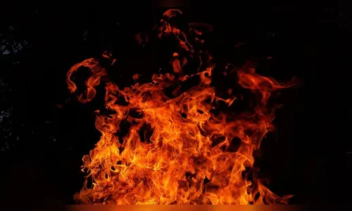 PM é chamada após incêndio proposital em casa de Apucarana