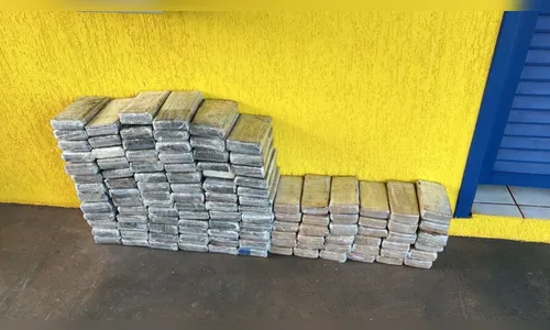 PRF apreende 89 quilos de cocaína no Paraná nesta segunda