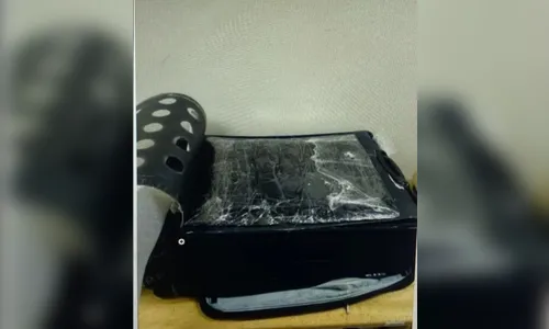 Paraguaia é presa no aeroporto de Foz do Iguaçu com drogas em mala