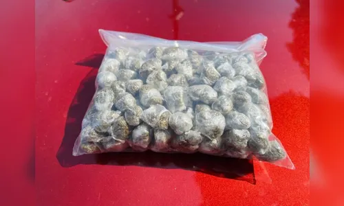 Polícia apreende maconha que seria entregue aos detentos de Apucarana