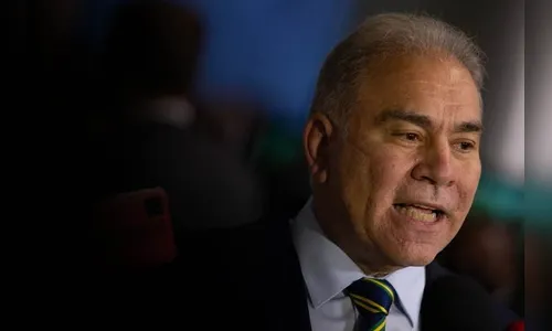 Queiroga assina portaria que revoga emergência da Covid-19