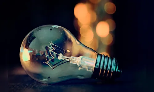 Temporal deixa mais de 900 casas sem energia em Apucarana