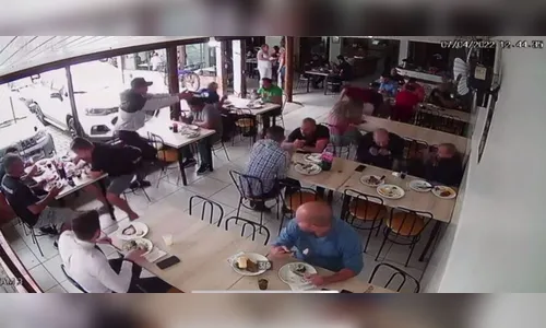Tiroteio dentro de restaurante deixa três pessoas feridas no PR
