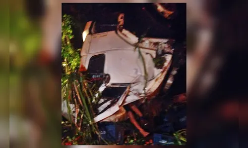 Mulher é presa por usar celular de vítima fatal de acidente