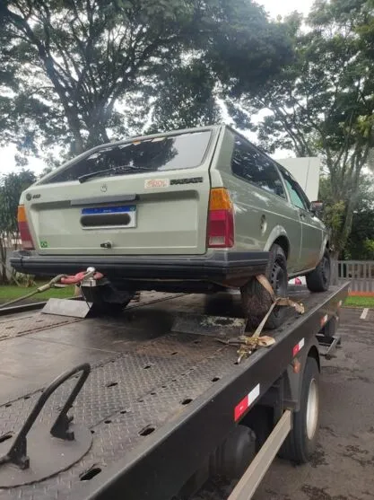 Carro furtado é recuperado pela Polícia Militar em Apucarana