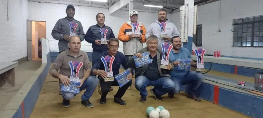 Torneio Bocha Paraná reúne 32 duplas em Apucarana