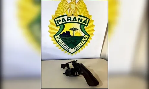 Aluno de 13 anos é levado à delegacia após ser pego com arma