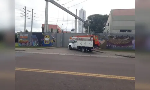 Após choque elétrico, jovem tem 90% do corpo queimado no PR