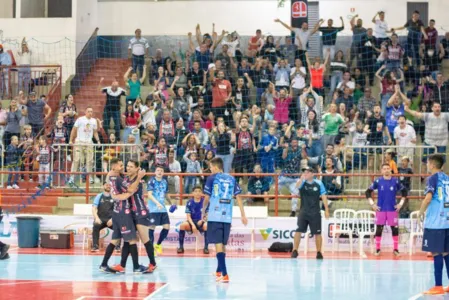 Apucarana Futsal mostra força no Lagoão e vence Medianeira