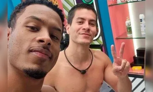Arthur lamenta fim da amizade com Paulo André