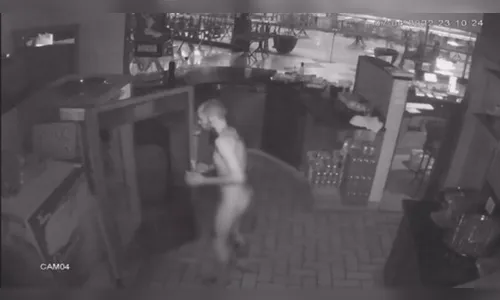 Câmera flagra 'peladão' furtando itens em restaurante