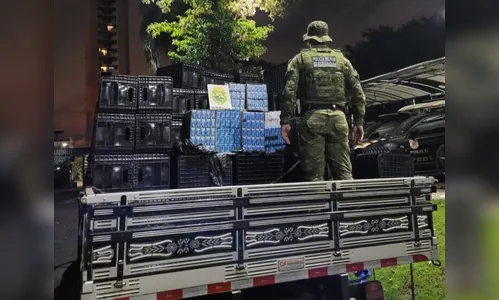 Caminhão com cigarros contrabandeados é apreendido