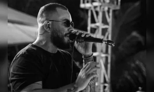 Cantor Piettro Dias, esposa e filho morrem em acidente