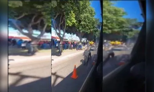 Carro sobe em calçada e atropela 5 crianças no DF; veja