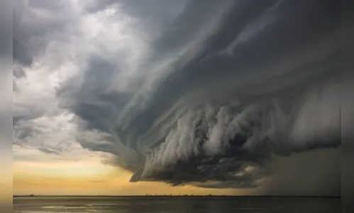 Cidades do RS suspendem aulas por conta de alerta de ciclone