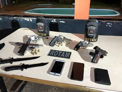 Confronto com a PM deixa cinco mortos no Paraná