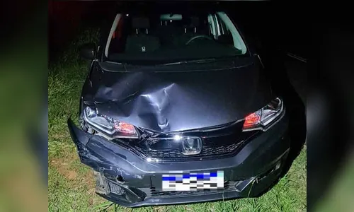 Duas pessos feridas em batida entre carro e moto na região