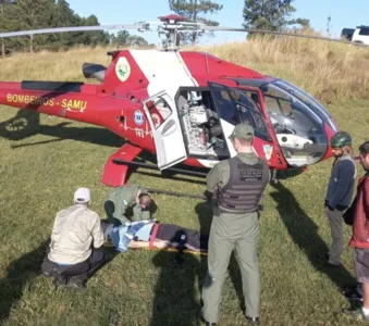 Homem fica ferido após cair de parapente em Curitiba