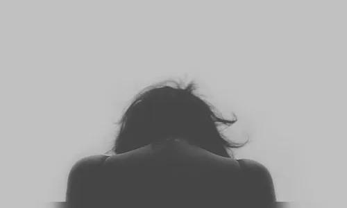 Adolescente é agredida por duas mulheres em Faxinal