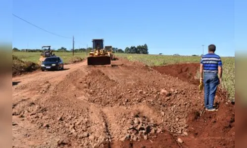Marilândia realiza pavimentação com pedras em São José