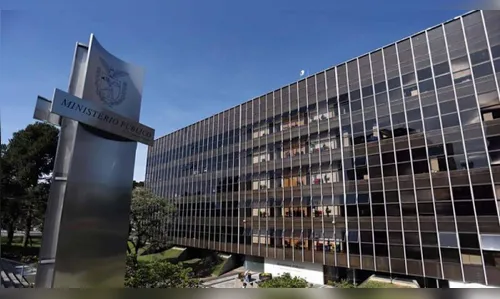 Médico é condenado por impedir trabalho de mulher lésbica