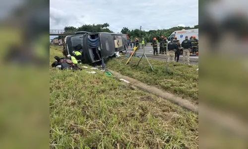 Ônibus de Conrado & Aleksandro já recebeu mais de 180 multas