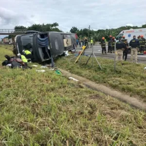 Ônibus de Conrado & Aleksandro já recebeu mais de 180 multas