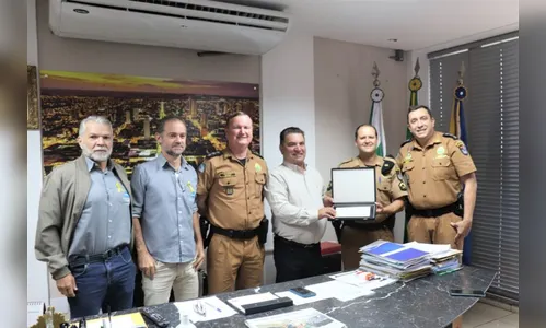 Prefeito recebe placa de reconhecimento da 7ª CIPM
