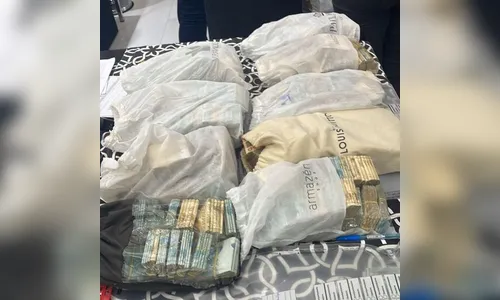 Quase R$ 2 milhões são apreendidos em casa de delegada
