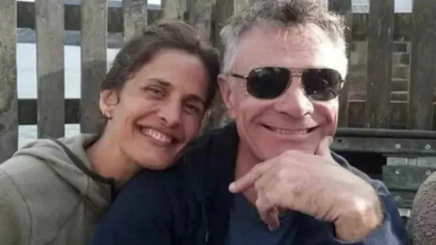 A esposa do jornalista inglês Dom Phillips, Alessandra Sampaio, divulgou uma nota na quinta-feira, 15