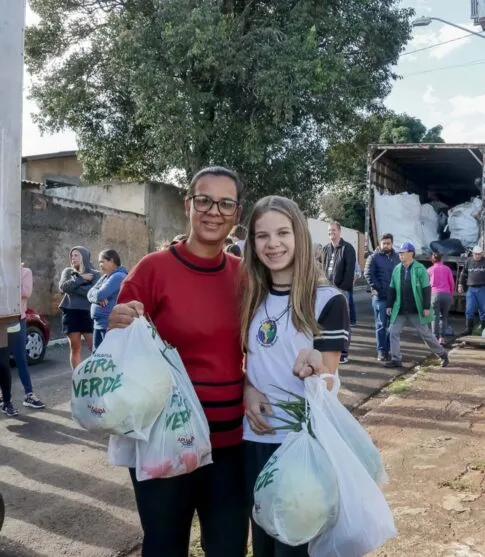 Amanda Tavares, diretora da Escola Municipal Papa João XXIII, localizada na Vila Regina, afirma que o programa também tem um cunho pedagógico