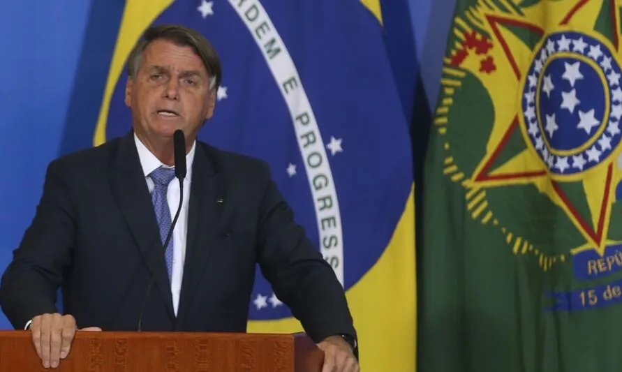 Bolsonaro mudou o tom sobre o sumiço deles e afirmou que o governo trabalha para "solucionar o caso o quanto antes"