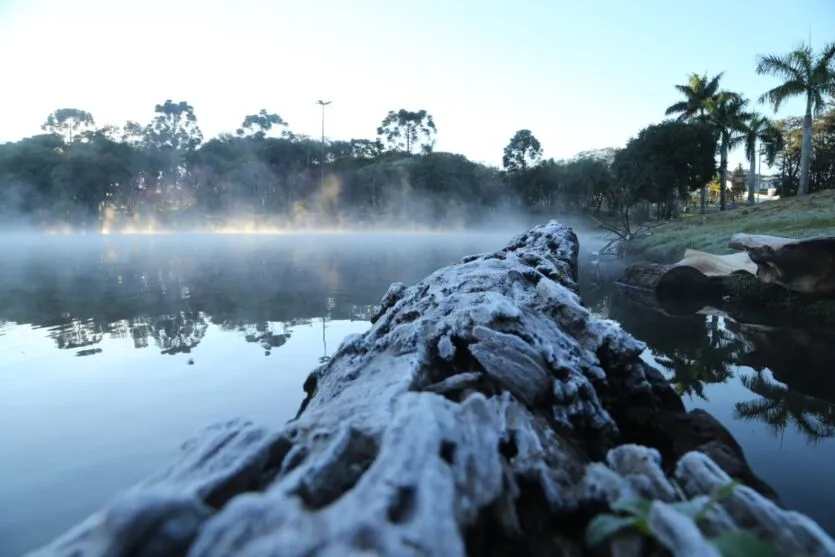 Domingo de frio no Paraná, com amanhecer bastante gelado em todo o Estado