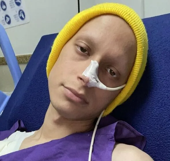 No sábado (18), seguidores do perfil verificado de Gui no Instagram viram nos Stories um comunicado de que ele teria morrido no Hospital Teresa De Lisieux