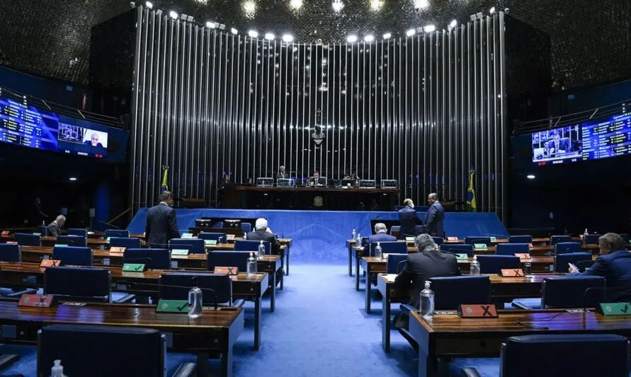 O Senado aprovou o projeto que limita a aplicação de alíquota do ICMS