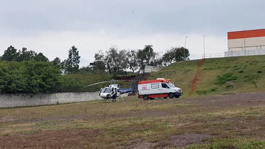 O apoio aéreo do Paraná Urgência fez o transporte de um ferido para Cascavel