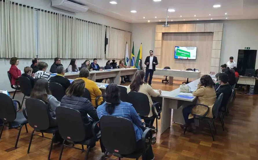 Prefeitura e Sebrae realizam oficina de Marketing Digital em Ivaiporã