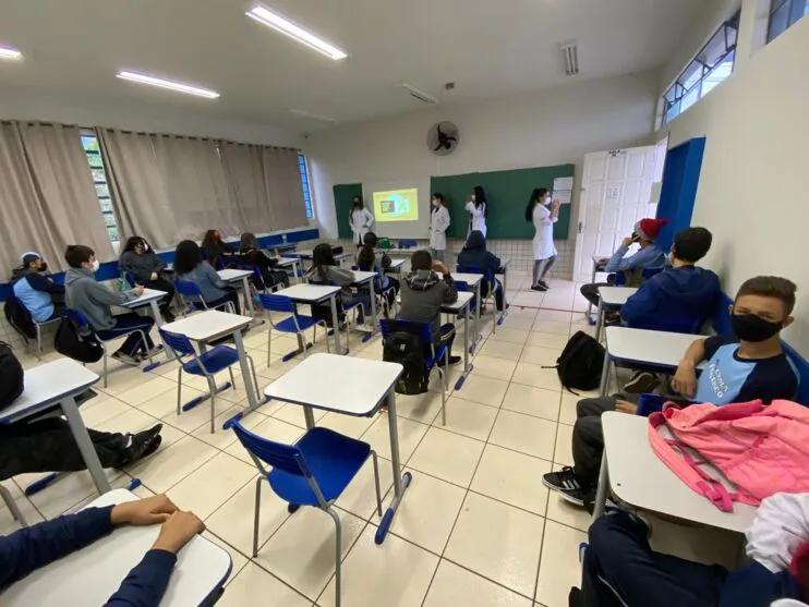 São 27 mil estudantes atendidos em 61 instituições de ensino distribuídas nos 16 municípios da área de abrangência do NRE