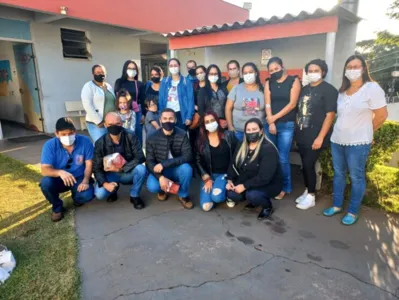 A gincana “Família na escola”, realizada em Marilândia do Sul, conta com participação de pais, alunos, professores e comunidade
