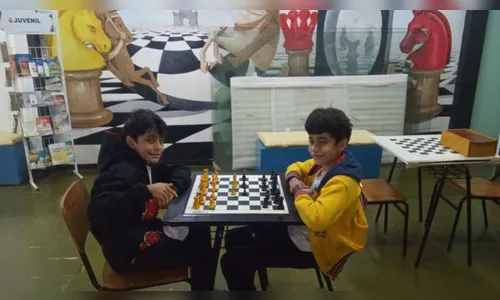 Biblioteca de Arapongas abre espaço para jogos de xadrez