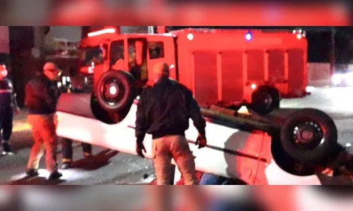 Curiosos embriagados dificultam atendimento a vítimas de acidente