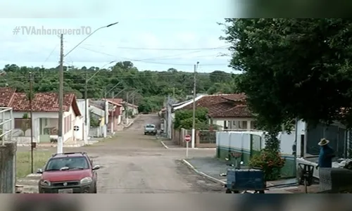 Criança encontra arma embaixo da cama e mata irmão com tiro acidental