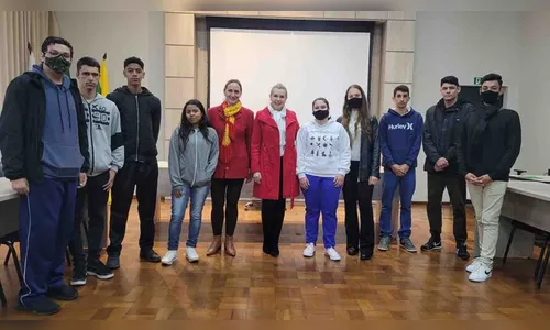 Estudantes Exemplares iniciam estágio na Prefeitura de Ivaiporã