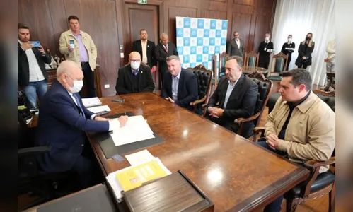 Francischini e outros três deputados reassumem mandatos