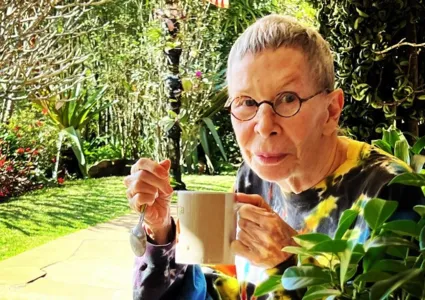 Há dois meses, a artista de 74 anos venceu um câncer de pulmão descoberto em maio de 2021