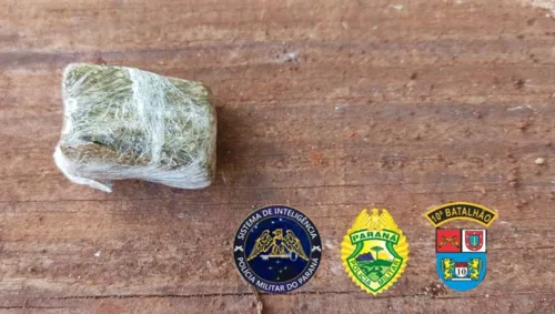 Homem estava de posse da porção da droga, que pesou 5,5 gramas