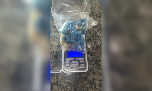 Maconha que iria para presos cai no pátio do Ciretran