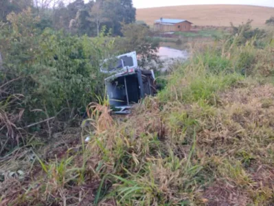 O acidente grave ocorreu por volta das 6h desta segunda-feira (27)