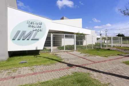 O corpo foi encaminhado ao Instituto Médico Legal (IML) de Maringá